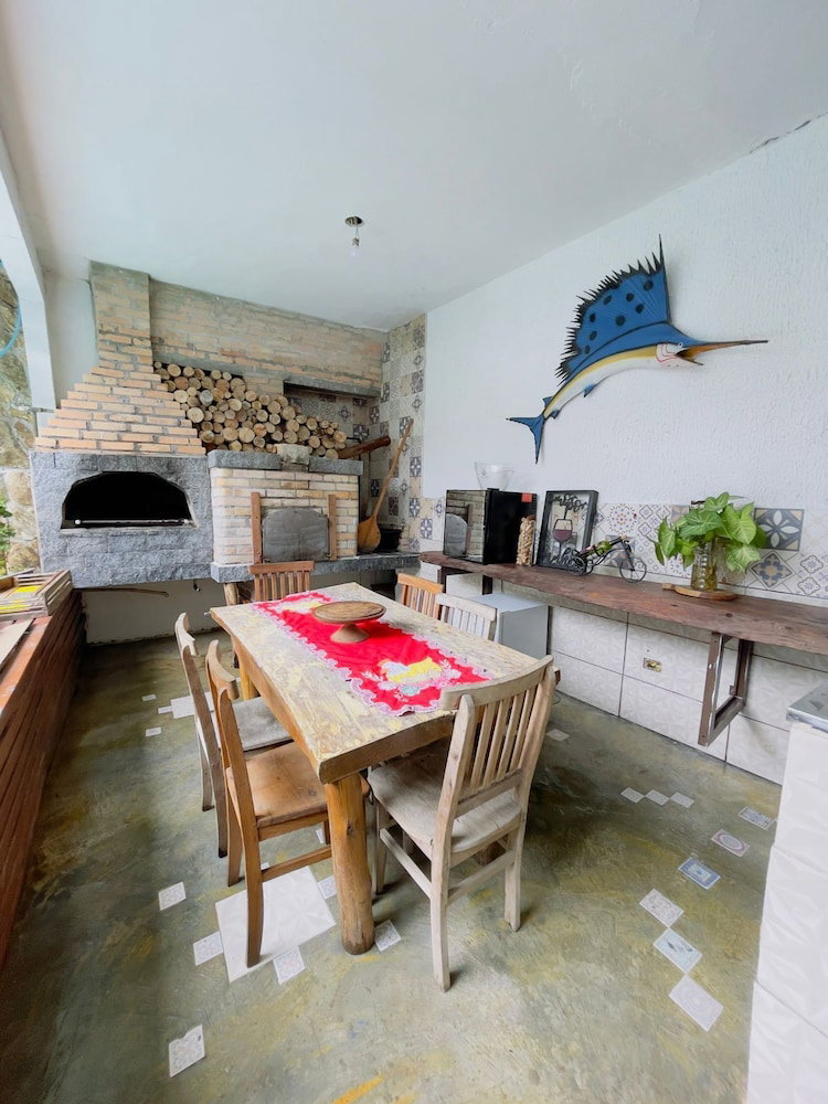 Hotel La Civetta Maresias Pousada E Holtel