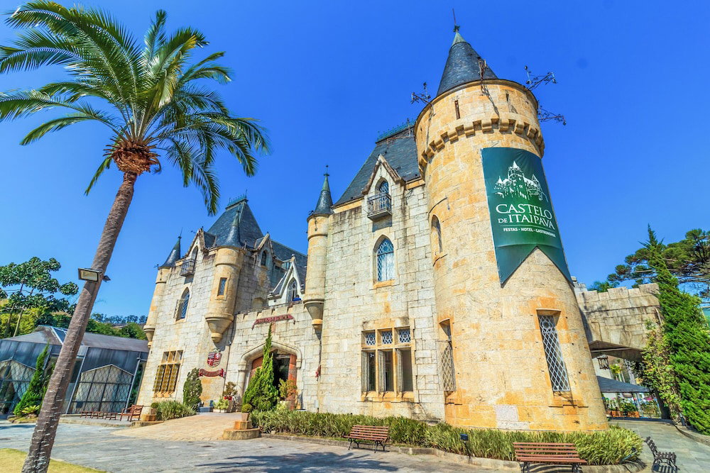 Hotel Castelo De Itaipava - Hotel, Eventos E Gastronomia