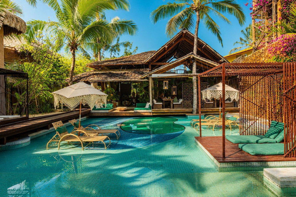 Hotel Aloha Village Hotel