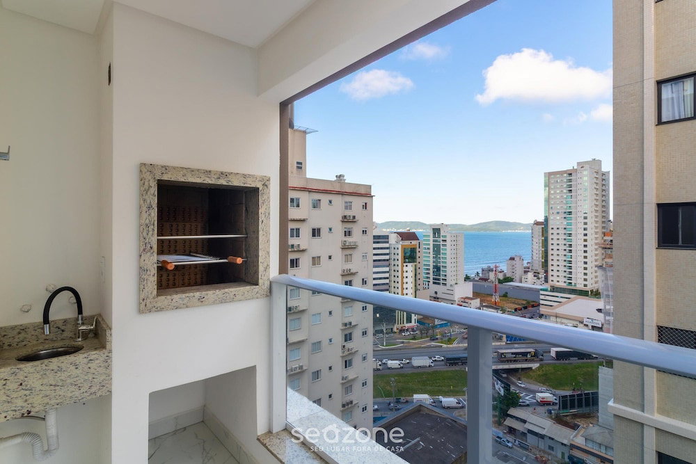 Hotel Apt W/ Bbq 550M From The Beach Gev1701