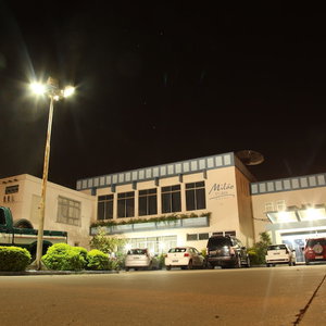 Hotel Milão Hotel cazare Sarandi