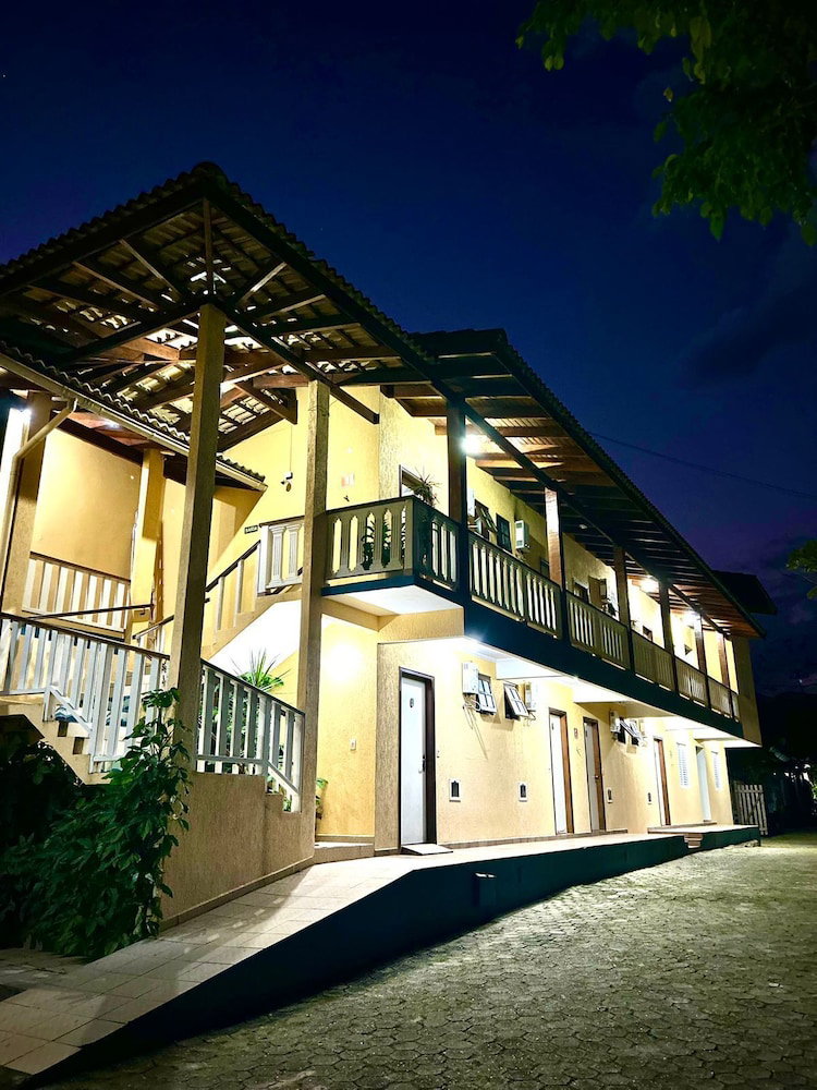 Hotel Camping Pousada Ilha Do Mel