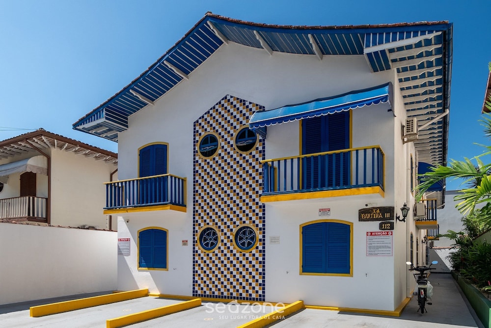 Hotel Elegant Apt 3 Minutes From Praia Grande Bti003