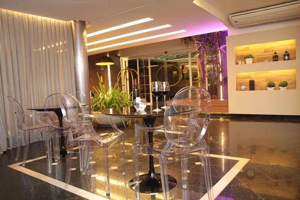 Hotel Oasis Plaza Hotel