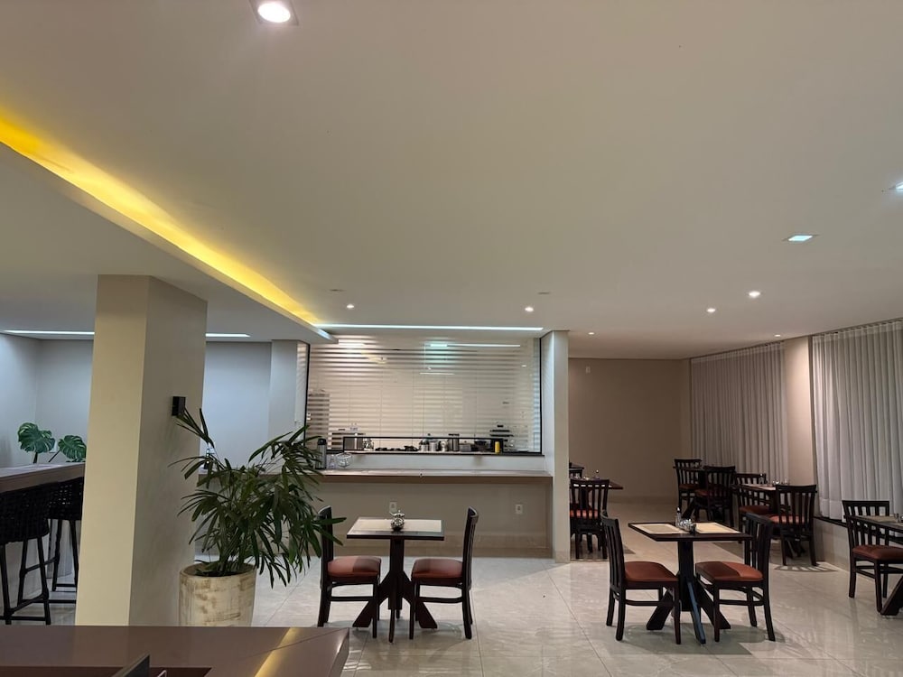 Hotel Izzy Hotel