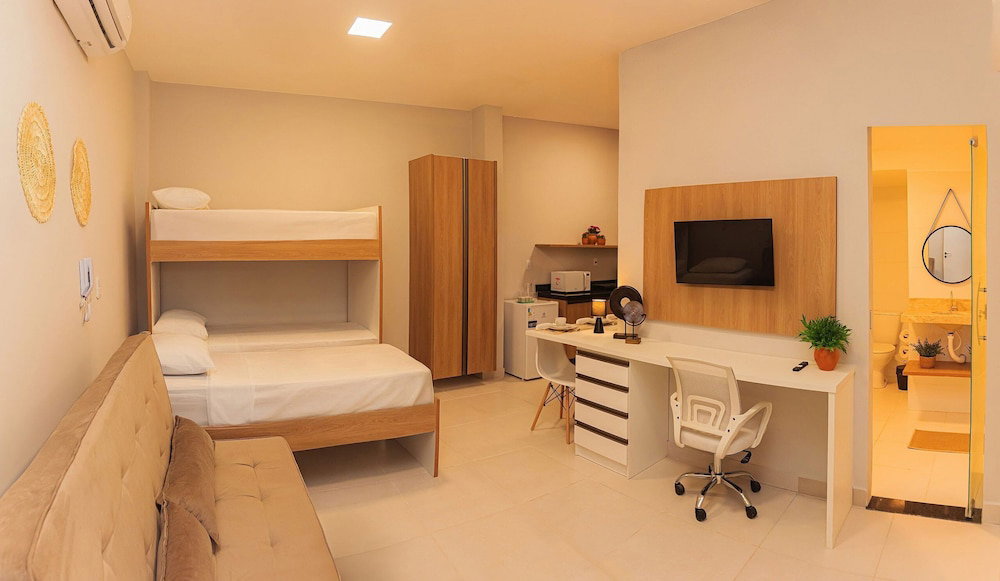Hotel Hn Pariquis