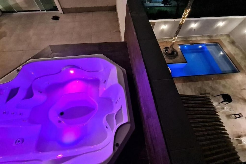 Hotel Marmeu Enseada Com Jacuzzi Aquecida