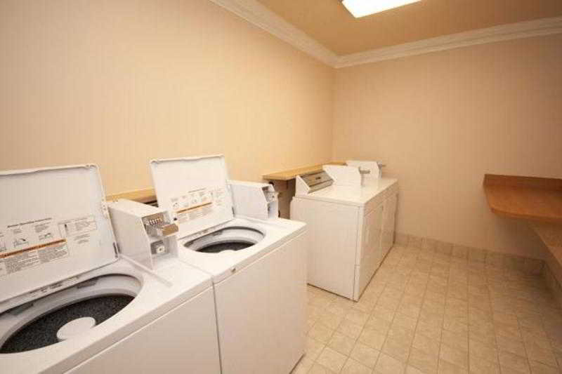 Hotel Village Hotel And Leisure Club Wirral