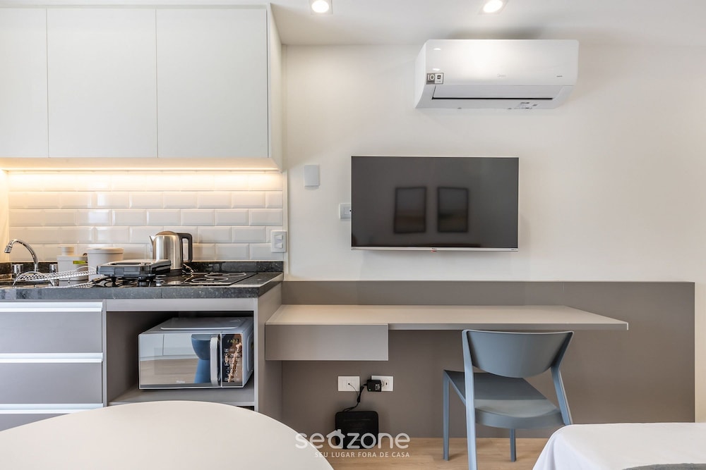 Hotel Comfortable Studio In Curitiba/Pr Ebi0303