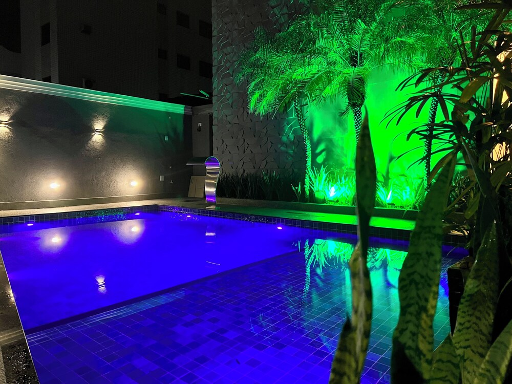 Hotel Marmeu Tombo Com Jacuzzi Aquecida