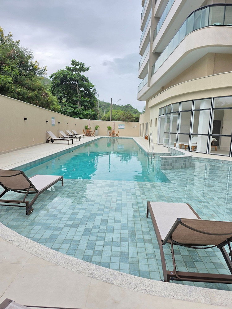 Hotel Apartamento Em Cond. De Luxo