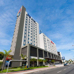 Hotel Ibis Navegantes Itajai cazare Itajai