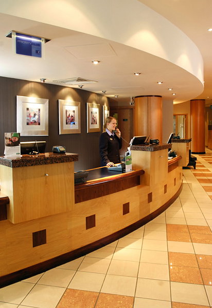 Doubletree By Hilton Hotel Woking