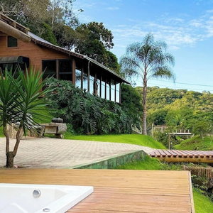 Hotel Luxury Chalet Retreat With Jacuzzi & Fireplace cazare Itajai