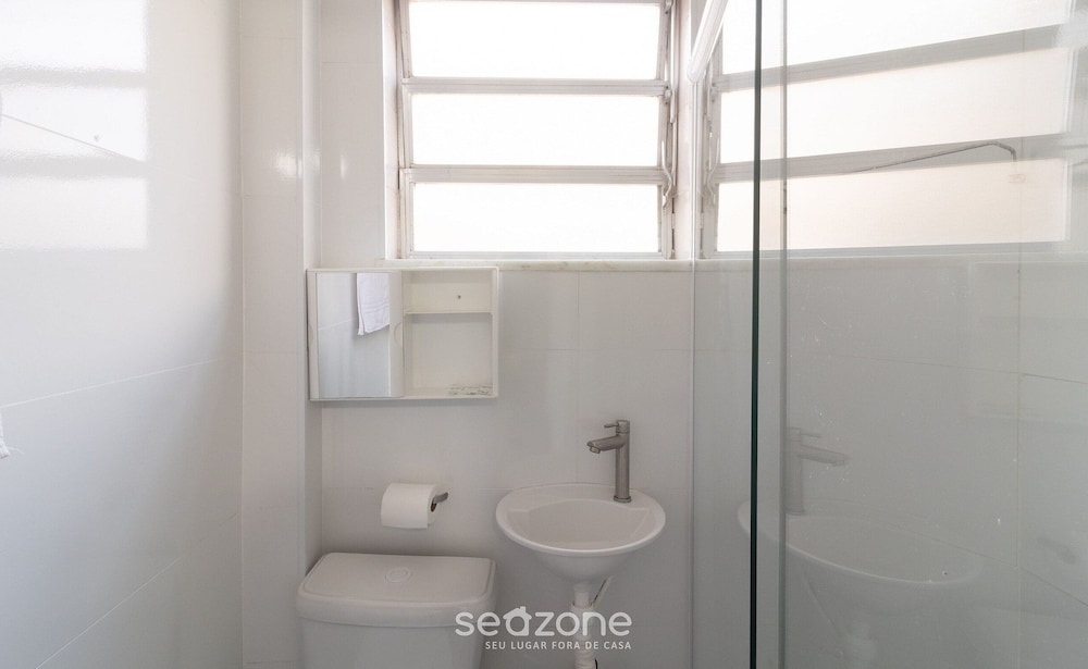 Hotel Apt W/ Balcony 650M From Beach, Cabo Frio Cvy0306