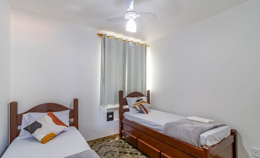 Hotel Cozy Apt 350M From Praia Do Forte Ecf0306