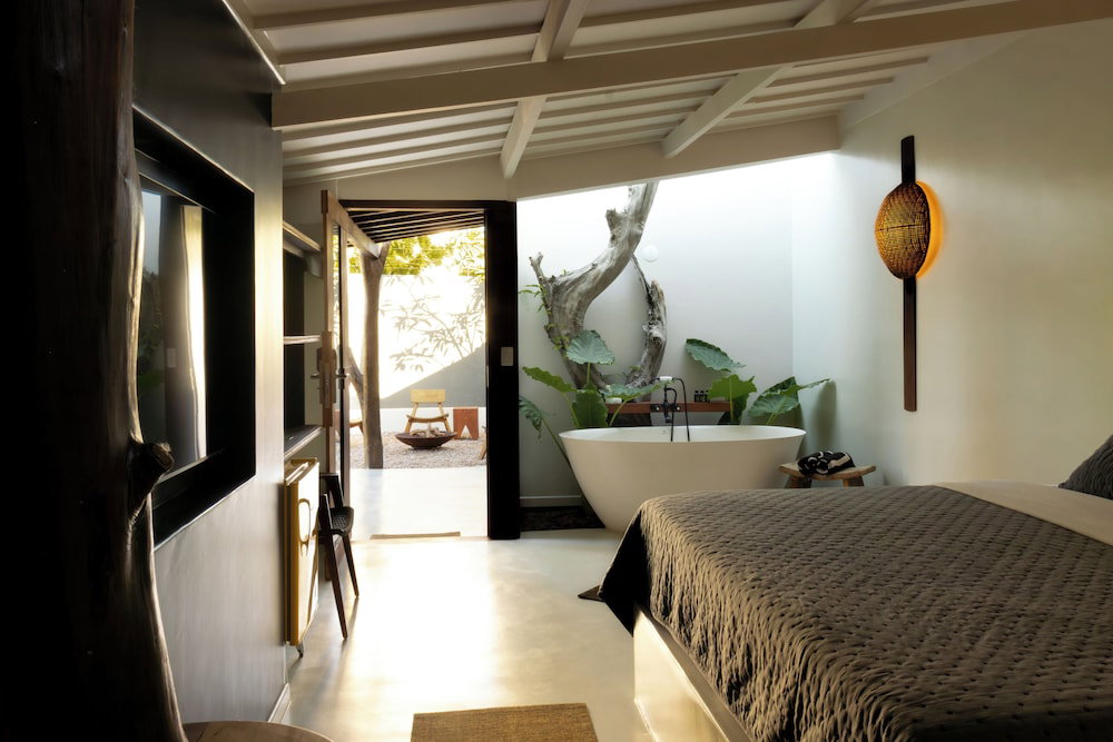Hotel Outro Beach Club Hotel