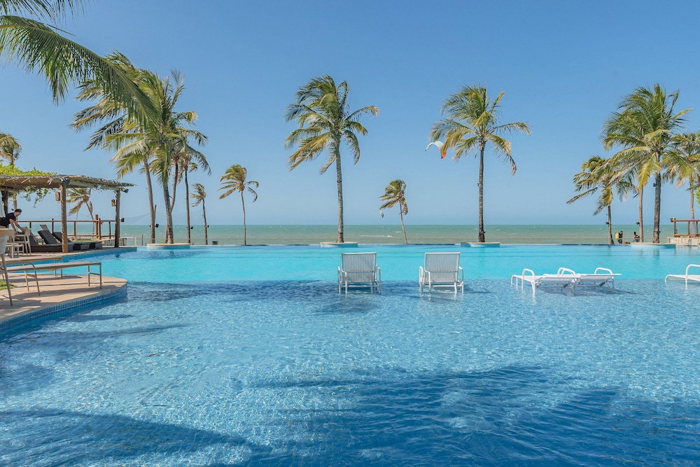 Hotel Wai Wai #A302 - Beachfront Resort By Carpediem