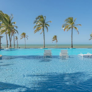 Hotel Wai Wai #A302 - Beachfront Resort By Carpediem cazare Cambebba