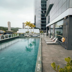 Hotel Hilton Garden Inn Itajai Praia Brava cazare Balneario Camboriu