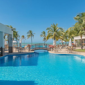 Hotel Wai Wai #A406 - Beachfront Resort By Carpediem cazare Cambebba