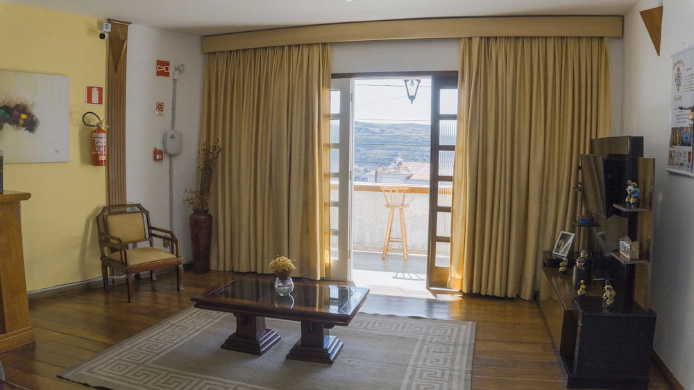 Hotel Pousada Flor De Lis