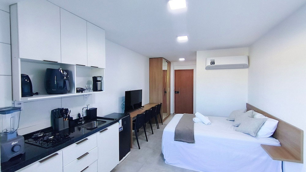 Hotel Max Carneiros Suítes
