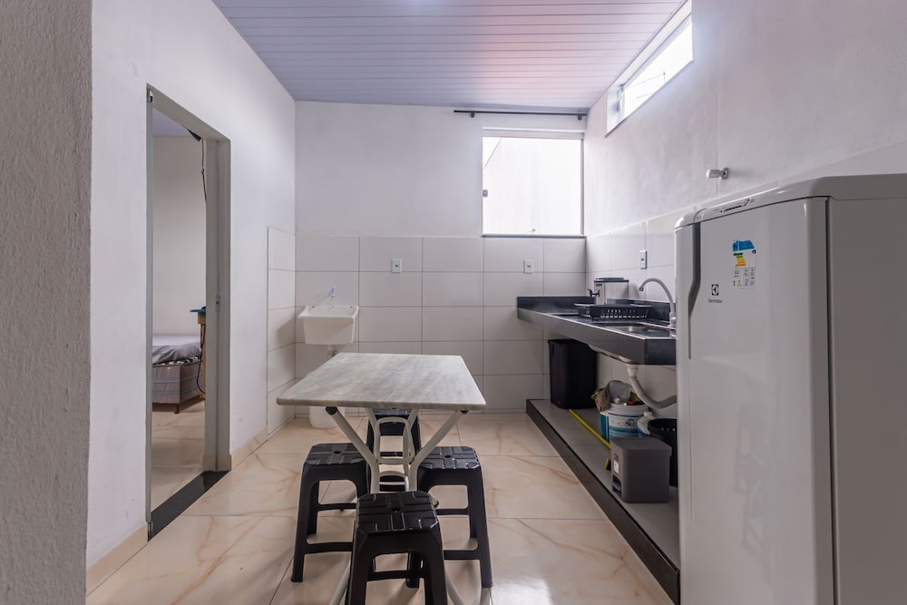 Hotel Apartamento Para 6 H Spedes Com Wi-Fi E Garagem