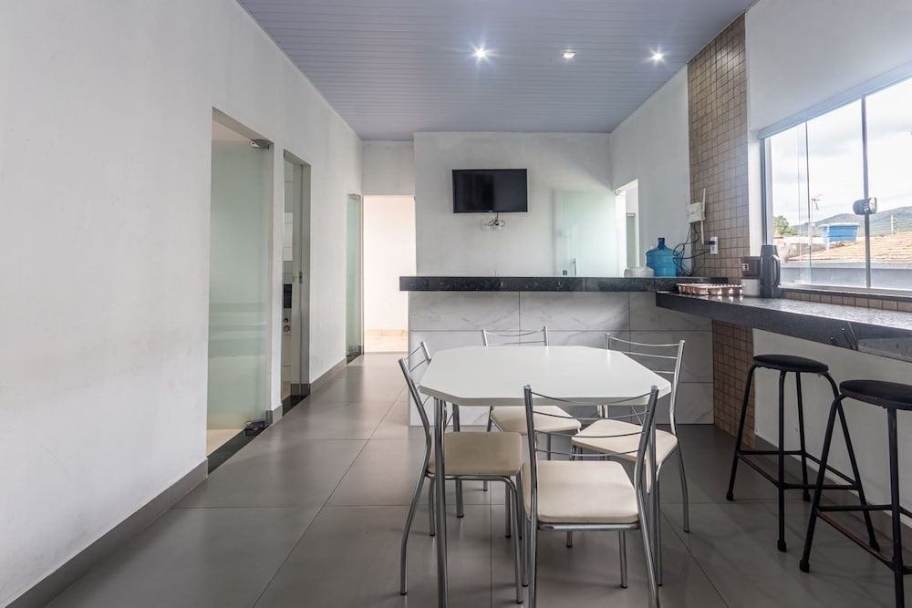 Hotel Apartamento Para 6 Com Vaga E Churrasqueira