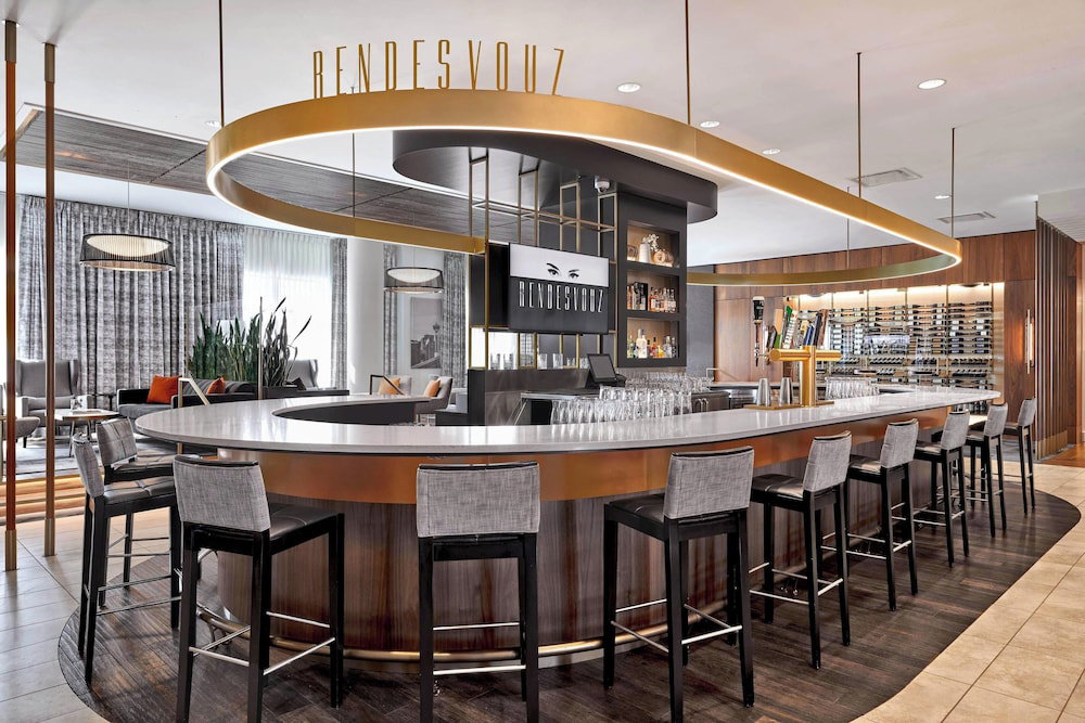 Hotel Courtyard By Marriott Calgary South