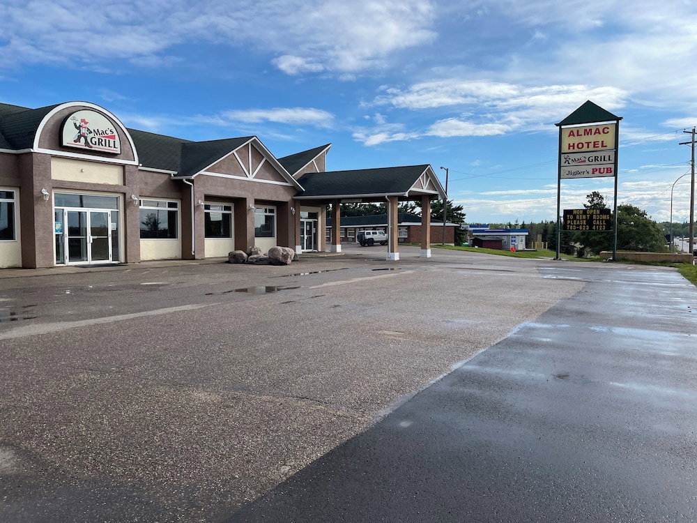 Hotel Almac Hotel Lac La Biche