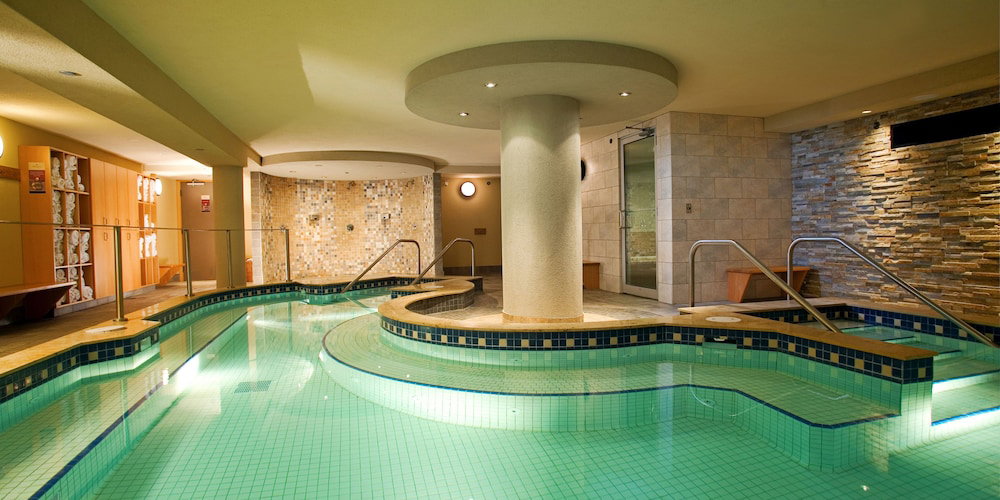 Hotel Banff Caribou Lodge And Spa
