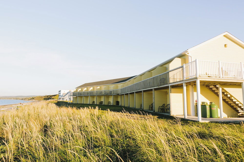 Hotel Pavillon Sur Mer By Riôtel (150 Metres From The Main Hotel)