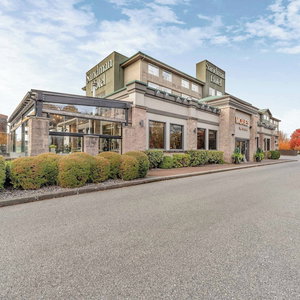 Hotel Sandman Hotel & Suites Vancouver Airport cazare Richmond