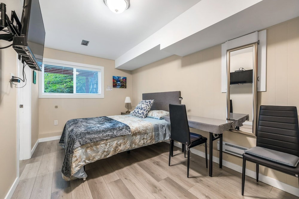 Hotel Orchid House Near Vancouver Yvr Airport