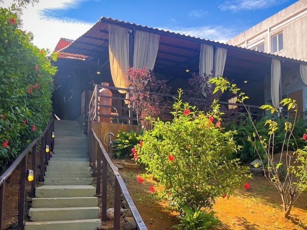 Hotel Pousada Unaí - Casa Flor
