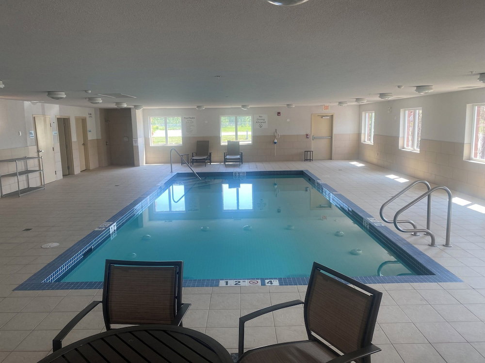 Hotel Wingate By Wyndham Fort Saskatchewan