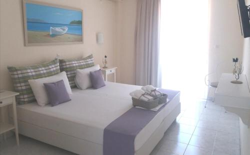 Hotel Akrogiali Hotel