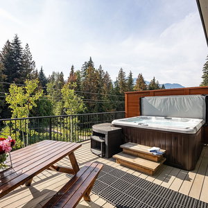 Hotel Pillow Top Condo By Revelstoke Vacations cazare Revelstoke
