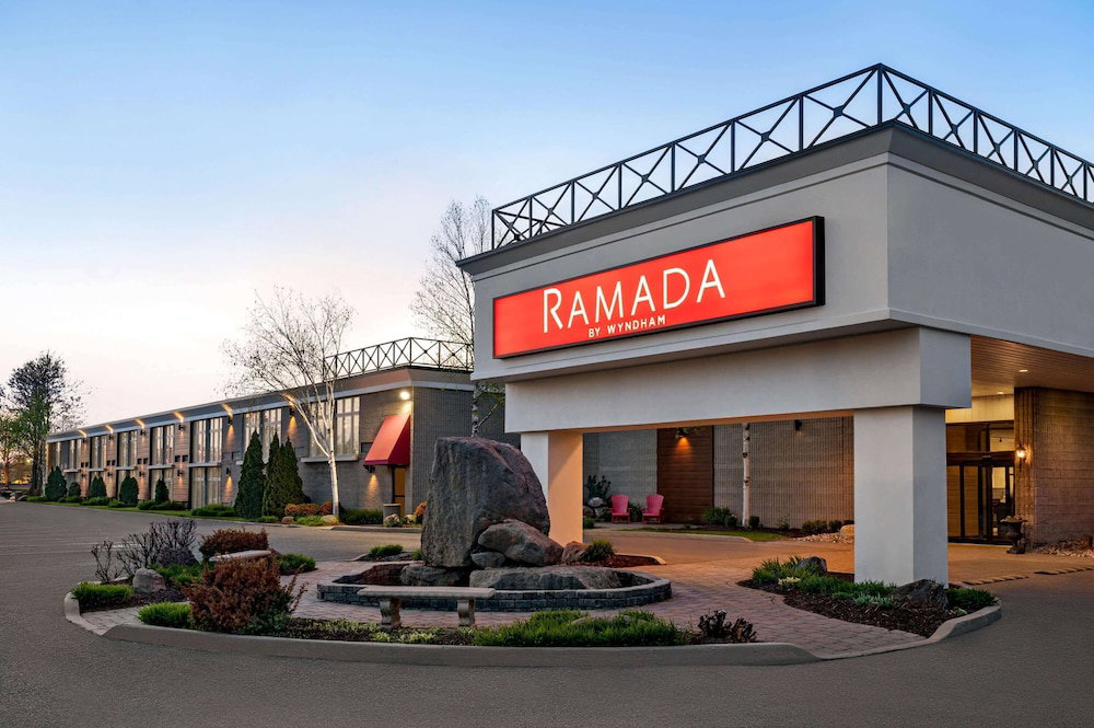 Hotel Ramada By Wyndham Cornwall