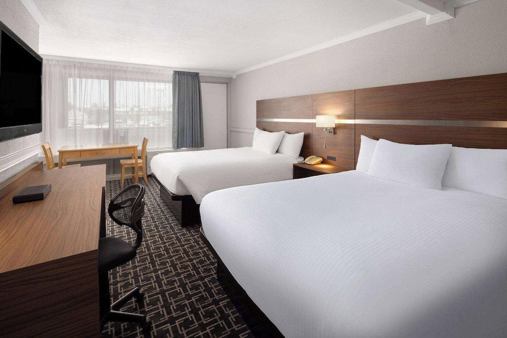 Hotel Baymont By Wyndham Edson