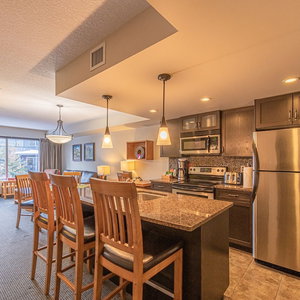 Hotel Copperstone Resort - Mountain View Suite cazare Canmore