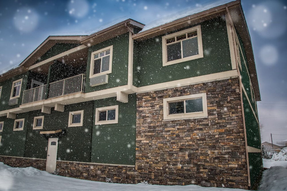 Hotel Give Something Back Retreat By Revelstoke Vacations