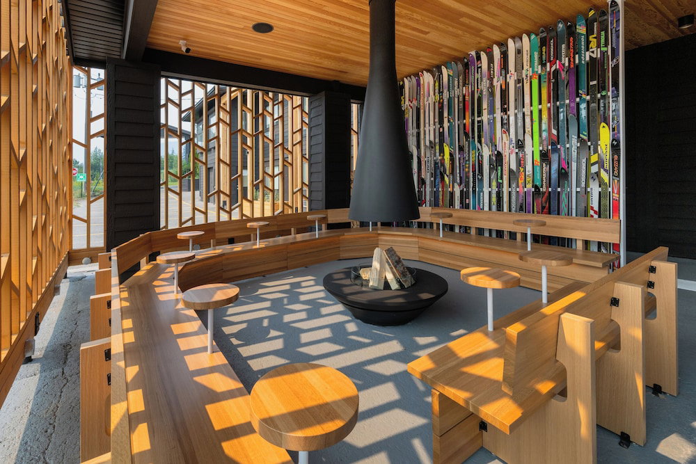 Hotel Gravity Haus Revelstoke