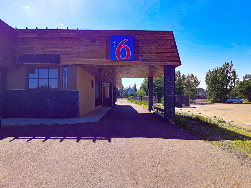 Hotel Motel 6 Brooks, Ab