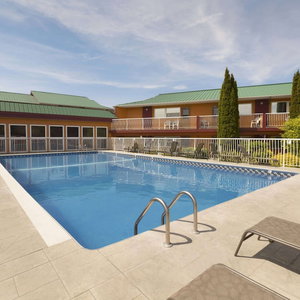 Hotel Days Inn & Conference Centre By Wyndham Penticton cazare Penticton