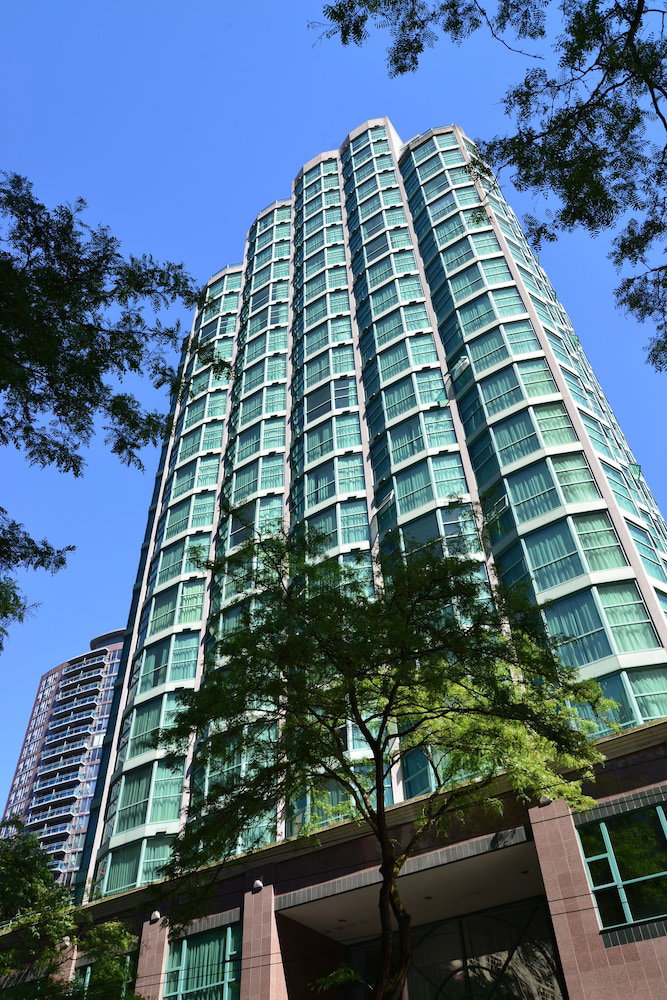 Hotel Rosedale Condominiums