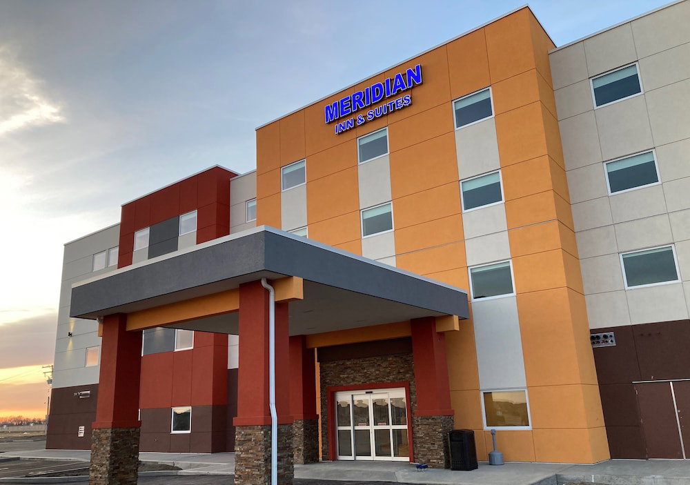 Hotel Meridian Inn & Suites Regina Airport