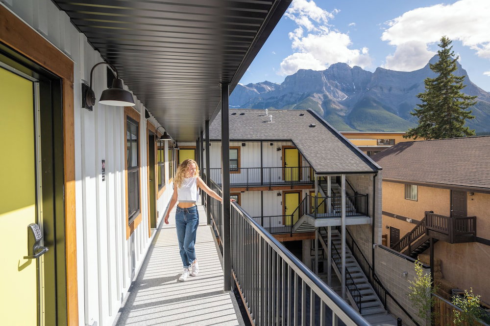 Hotel Basecamp Suites Canmore