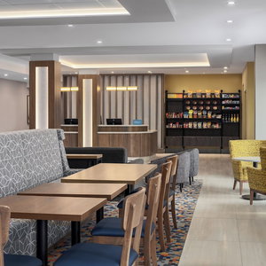 Hotel Hampton Inn By Hilton Montreal East Anjou cazare Saint-Victor